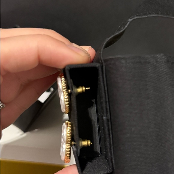 CHANEL PRARL & GOLD STUD EARRINGS PREOWNED - Picture 3 of 6